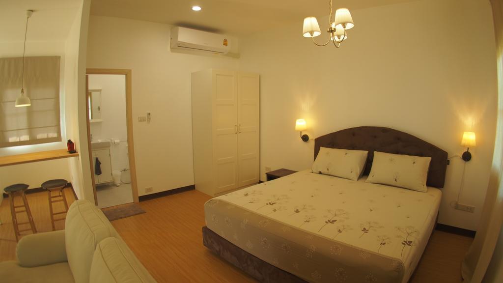 Hotel Baan2Rai à Kanchanaburi Extérieur photo